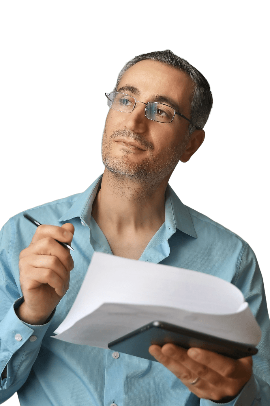 Man In A Blue Shirt Holding Papers And Tablet U7NXVLD
